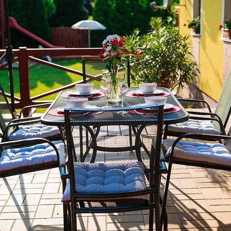 Sara-Lux Apartman Nyarliget エクステリア 写真