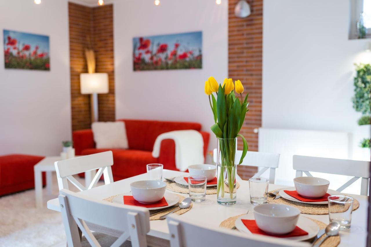 Sara-Lux Apartman Nyarliget エクステリア 写真