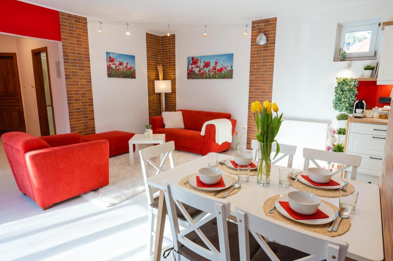 Sara-Lux Apartman Nyarliget エクステリア 写真