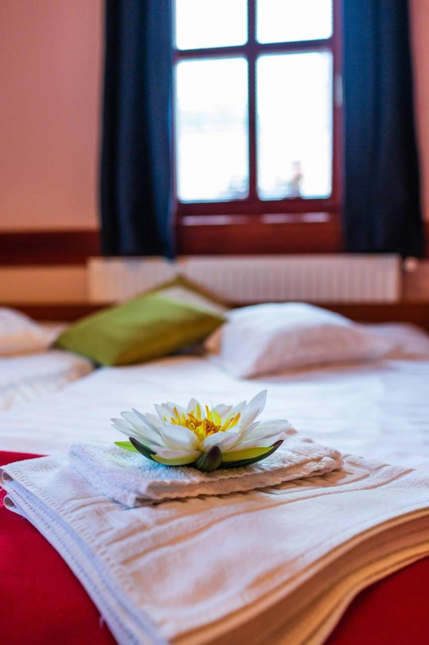 Sara-Lux Apartman Nyarliget エクステリア 写真