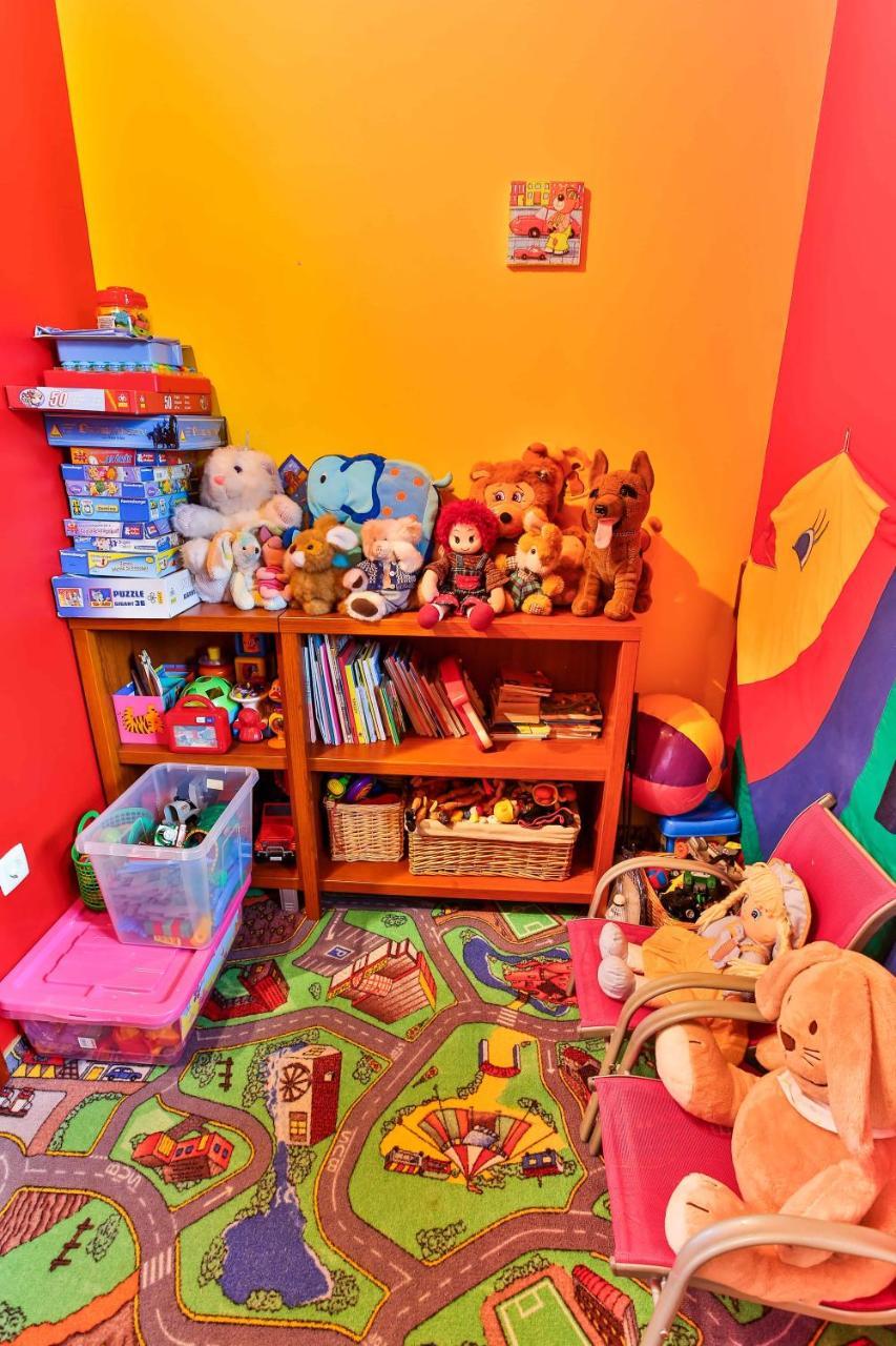 Sara-Lux Apartman Nyarliget エクステリア 写真